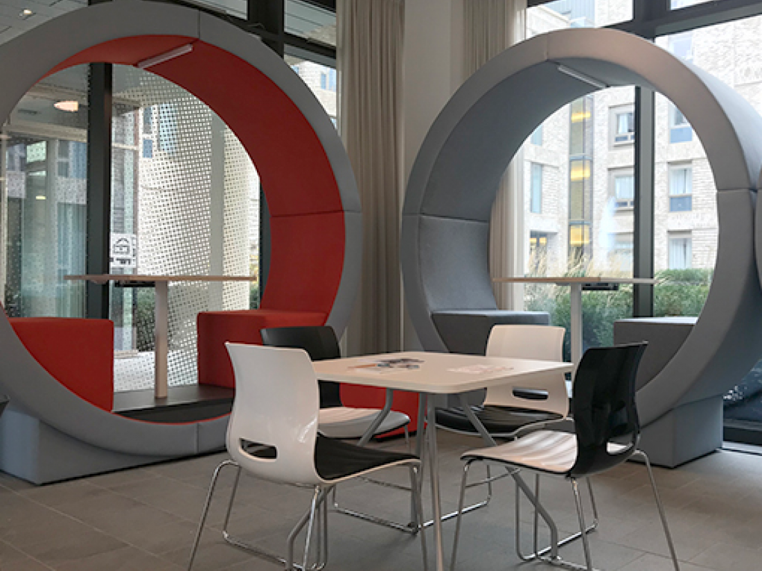 Espace de Coworking espace coworking, la ruche coworking, morning coworking marcadet, espace de coworking, bureaux partagés, coworking gare du nord,
