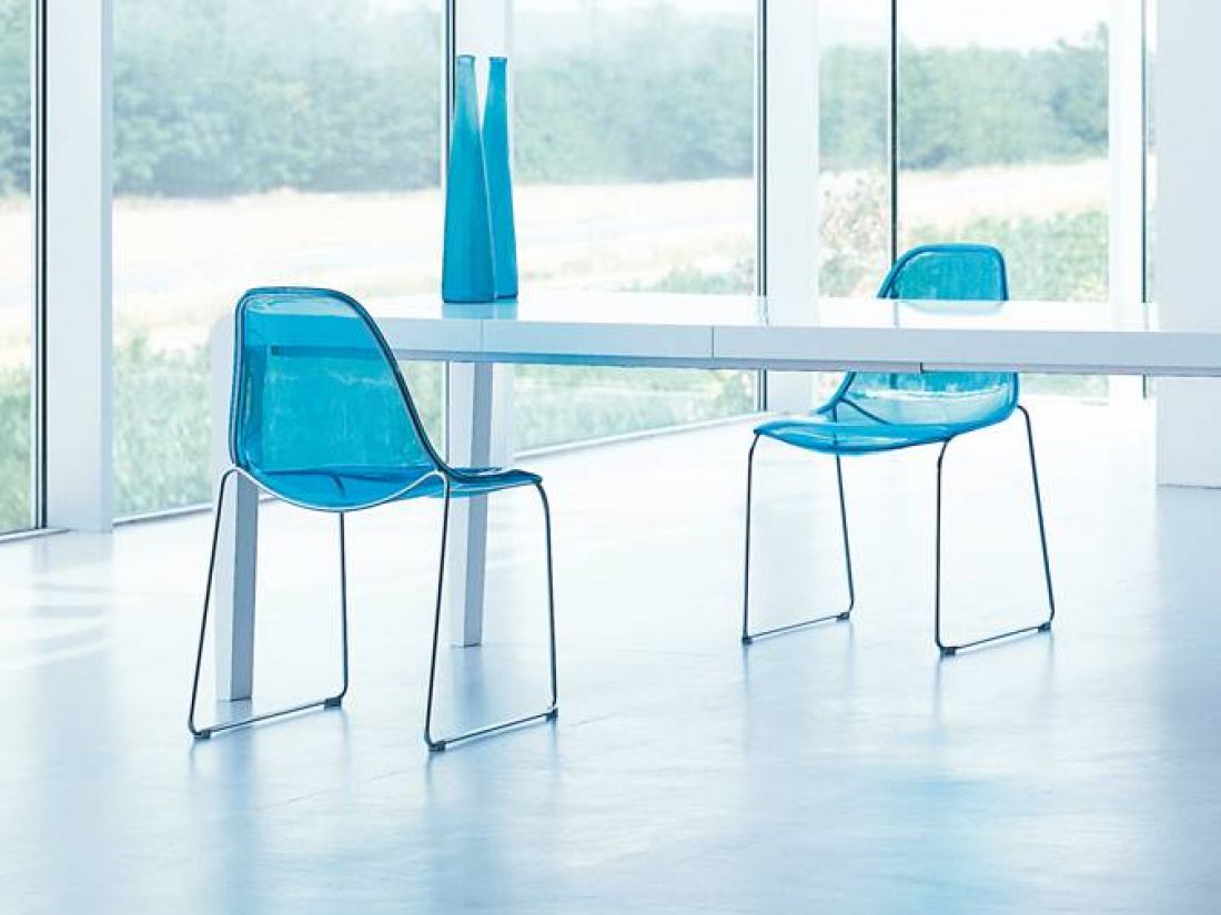 mobilier restaurant chaises bleues