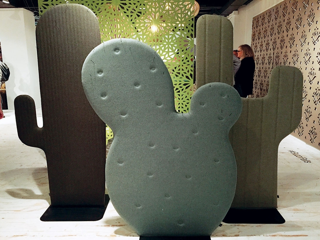 Cactus Suspension acoustique Une gamme très étendue de mobilier acoustique ( myo ) et d'absorption acoustique ( sbs mobilier )  qui permettent d'améliorer l'ambiance phonique et le confort acoustique de vos locaux.Cette gamme de mobilier acoustique ( cloison amovible myo ) se compose, entre autres, de panneaux et de cloison acoustique. Pour une absorption ( ou confort acoustique ) acoustique efficace, nous utilisons des matériaux doux myo ( cloison amovible avec mousse acoustique ) . Nos produits ACOUSTIQUE