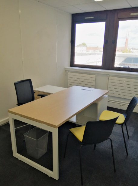 Projets Ideaandko bureau vu de côté
