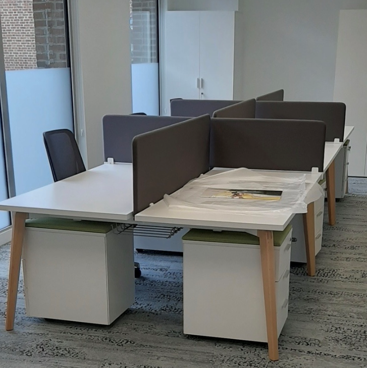 Idea&Ko mobilier coworking ainsi que bureau bench