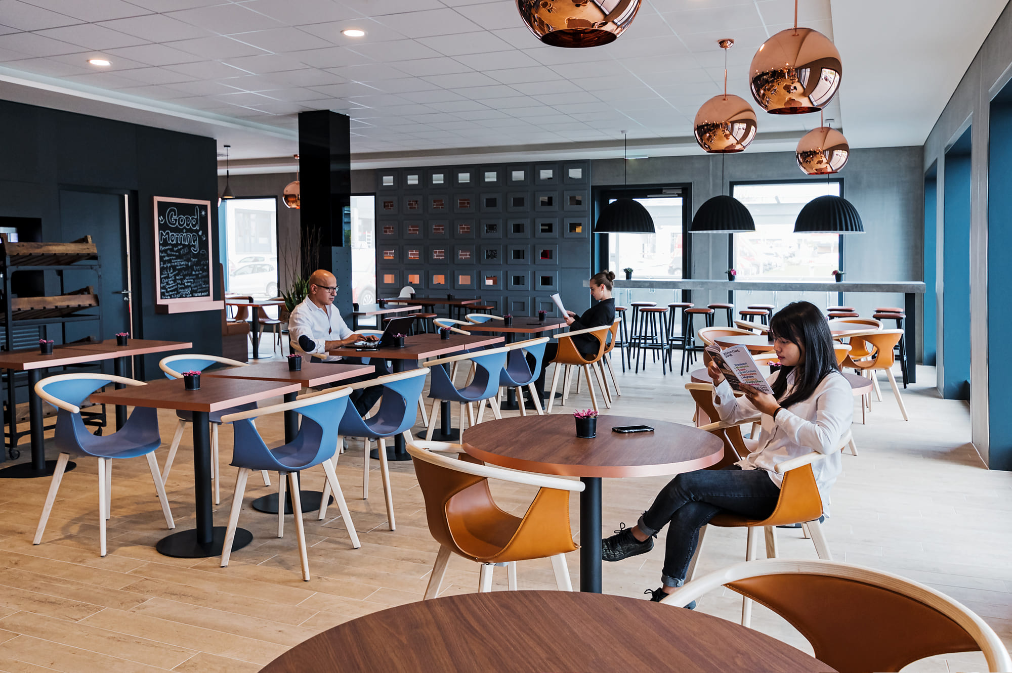 Mobilier de restaurant Idea&Ko pièce de vie