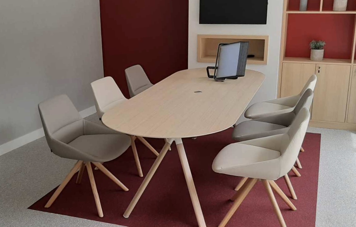 Idea and Ko mobilier de bureau intérieur