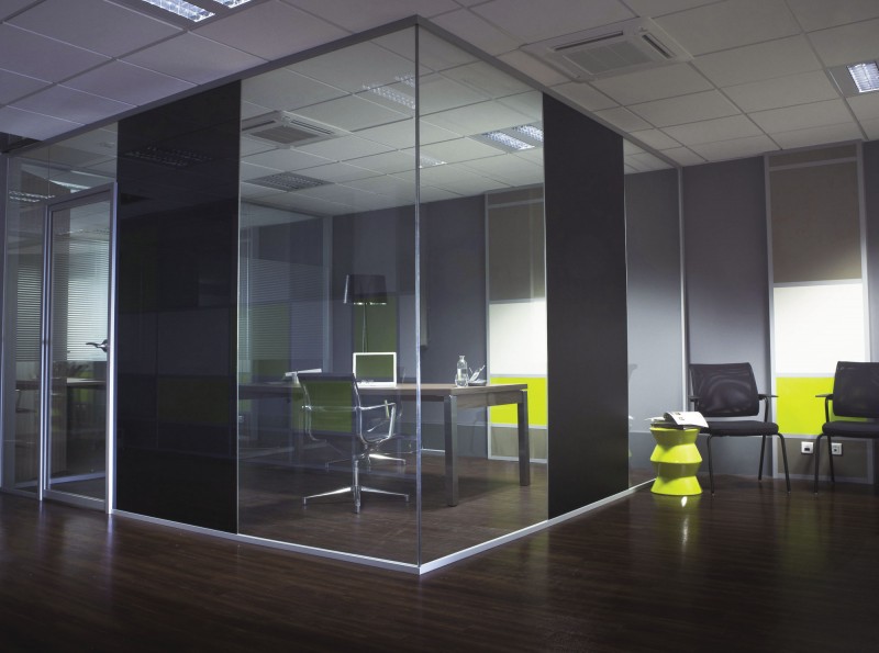 création d'espace de travail sur mesure cloison en verre sur-mesure
