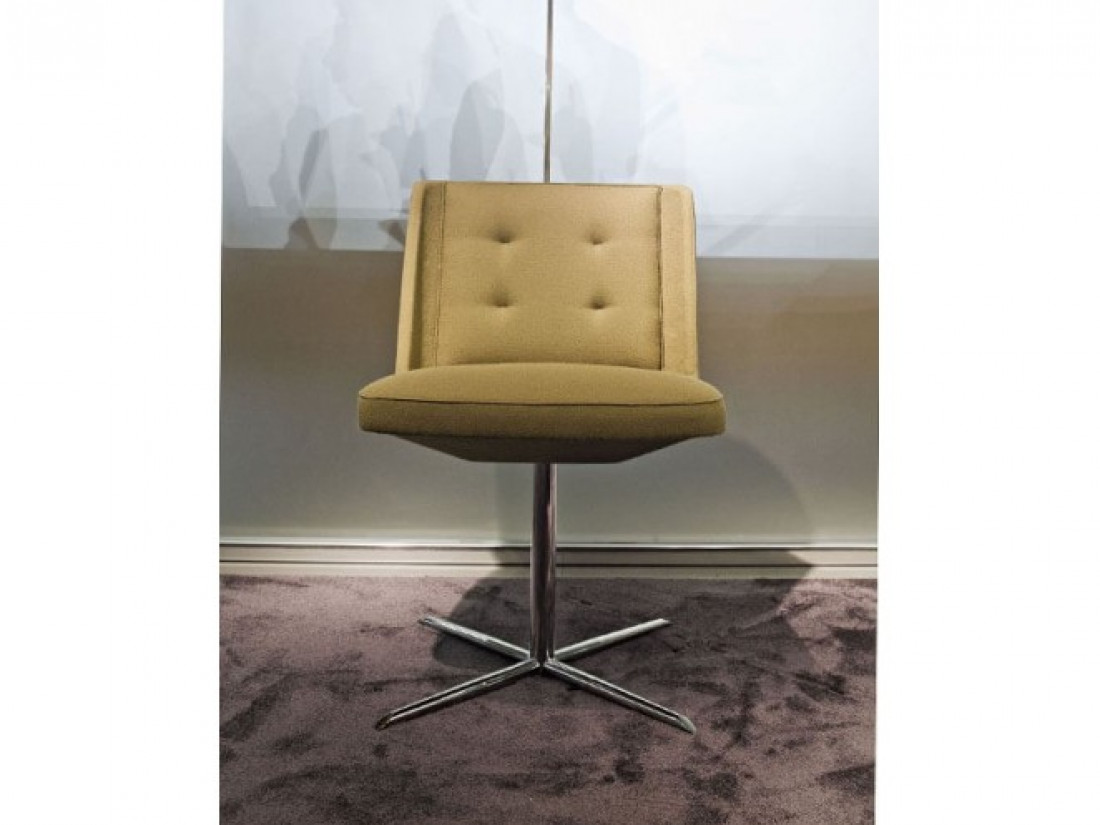 Chaises design et sur-mesure disponible en differentes couleurs