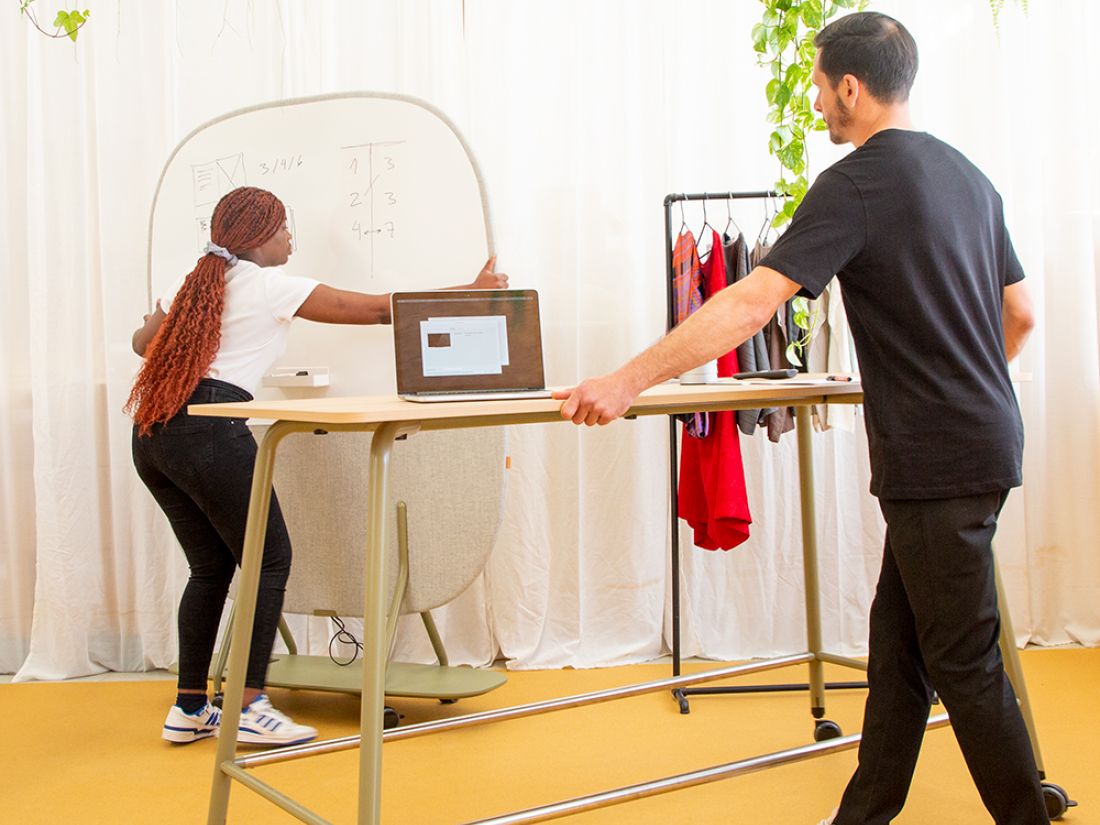 aménagement espace de travail MOUV, Aménagement espace de travail Optimisation espace de bureau Ergonomie au travail Bien-être au bureau Design intérieur entreprise Meubles de bureau ergonomiques Organisation espace de travail Productivité au bureau Décoration bureau professionnel Mobilité en entreprise, Aménagement espace de travail Optimisation espace de bureau Ergonomie au travail Bien-être au bureau Design intérieur entreprise Meubles de bureau ergonomiques Organisation espace de travail Productivité