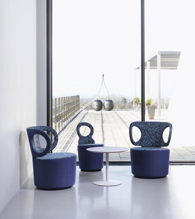 chaise pour salle d'attente accueil pmr ( bureau , chaise de bureau , fauteuil de bureau , meuble , fauteuul design , bureau moderne , mobilier de bureau professionnel , bureau en bois , table de bureau , bureau bois massif )