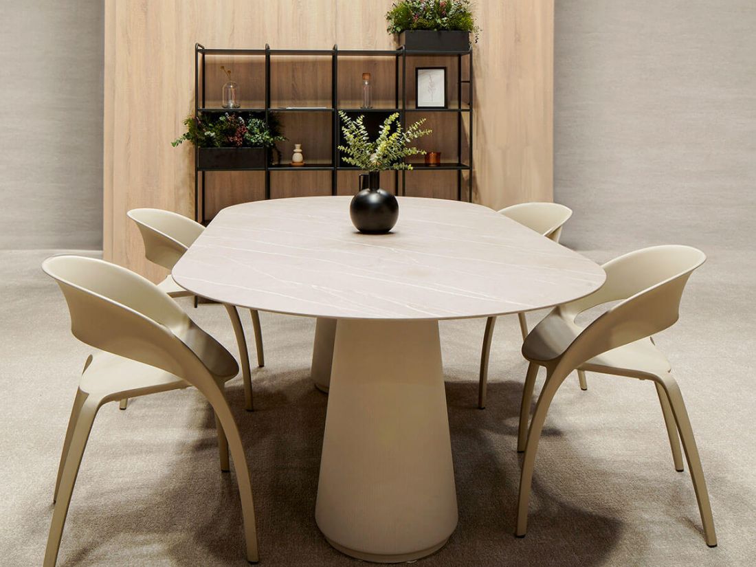 Table de réunion DORIK, Table de réunion Table de conférence Mobilier de bureau Meubles de réunion Tables de réunion design Table de réunion en bois Table de réunion modulable Table de réunion extensible Table de réunion moderne Table de réunion ovale Table de réunion rectangulaire Table de réunion ronde Table de réunion pliante Table de réunion avec prises électriques Mobilier de réunion Table de réunion professionnelle Achat table de réunion Vente table de réunion Prix table de réunion Table de réunion